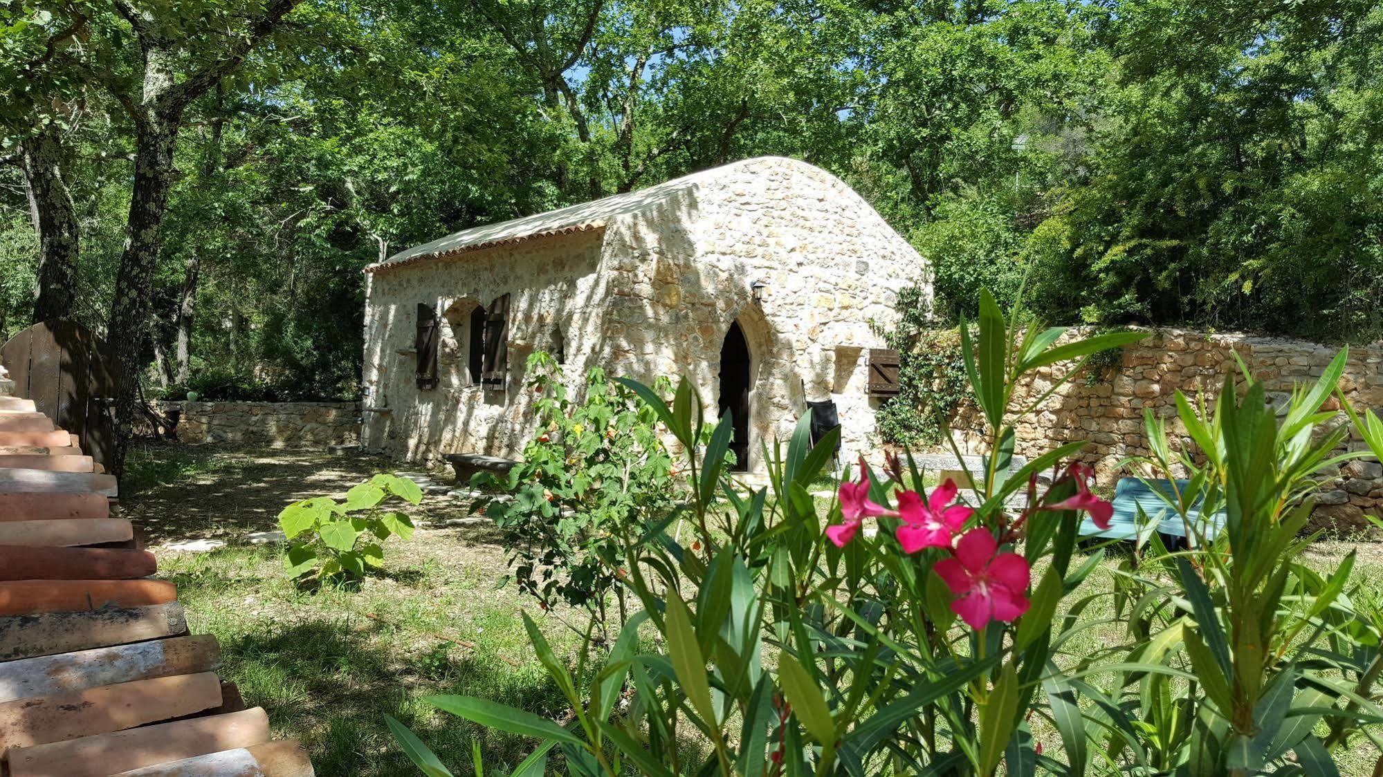 库姆斯地牢水疗住宿加早餐旅馆 法扬斯 外观 照片
