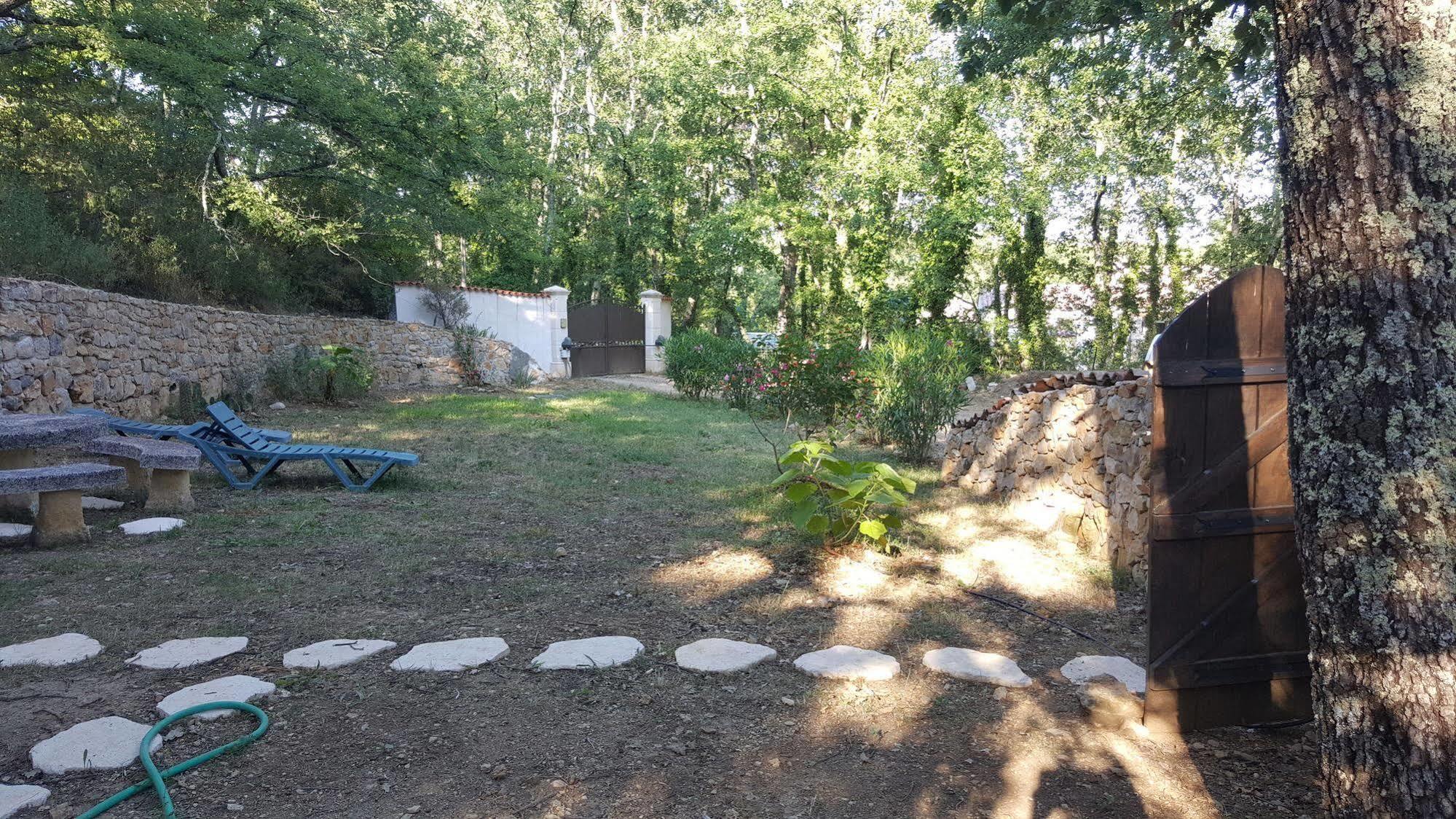 库姆斯地牢水疗住宿加早餐旅馆 法扬斯 外观 照片